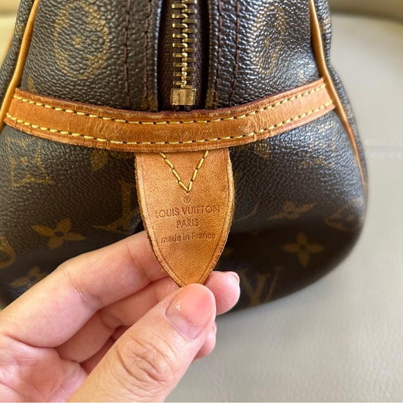 Authentic Louis Vuitton Montorgueil GM - Picture 7 of 15